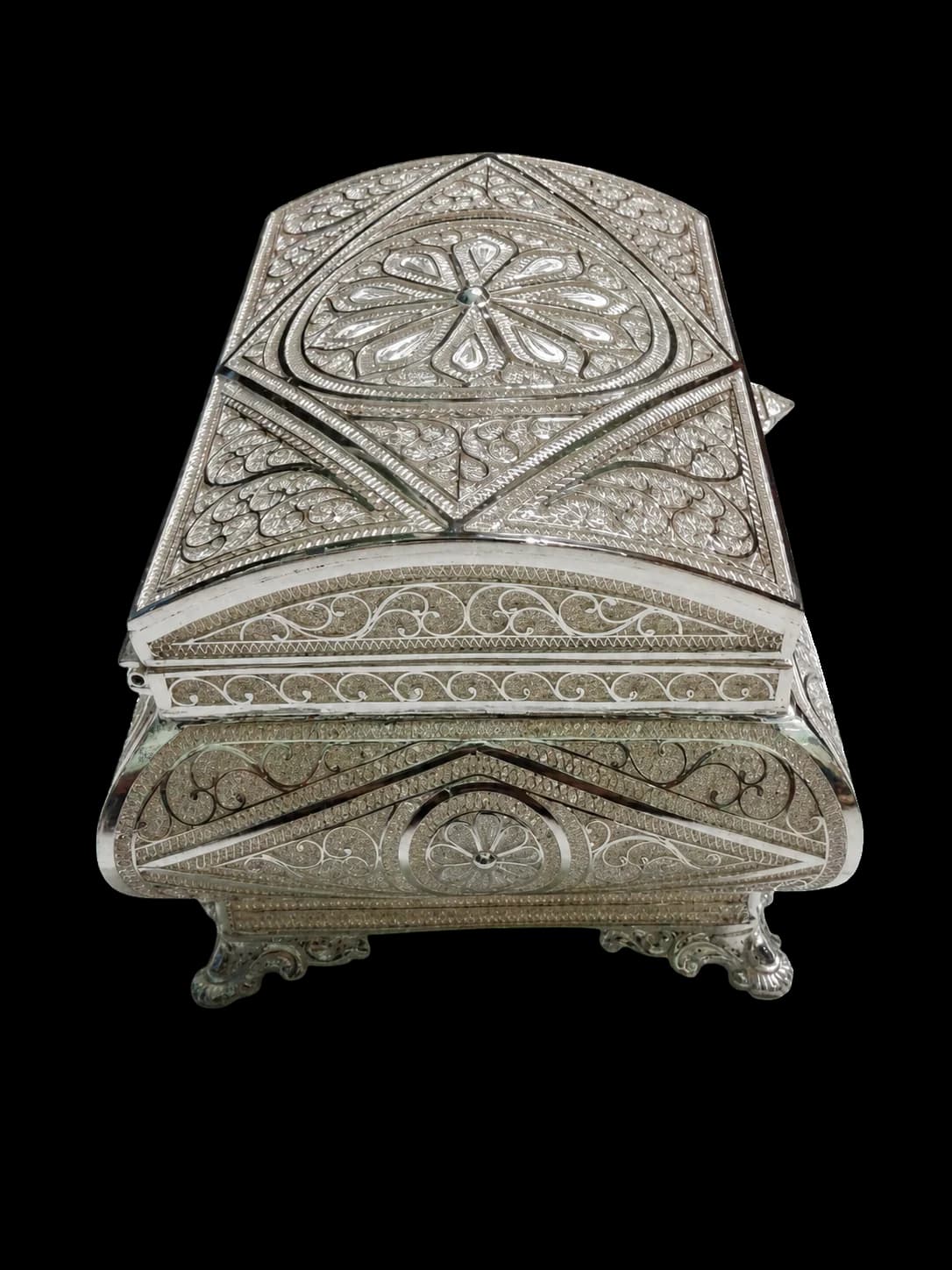 Square silver filigree jewellery box with a raised floral lid